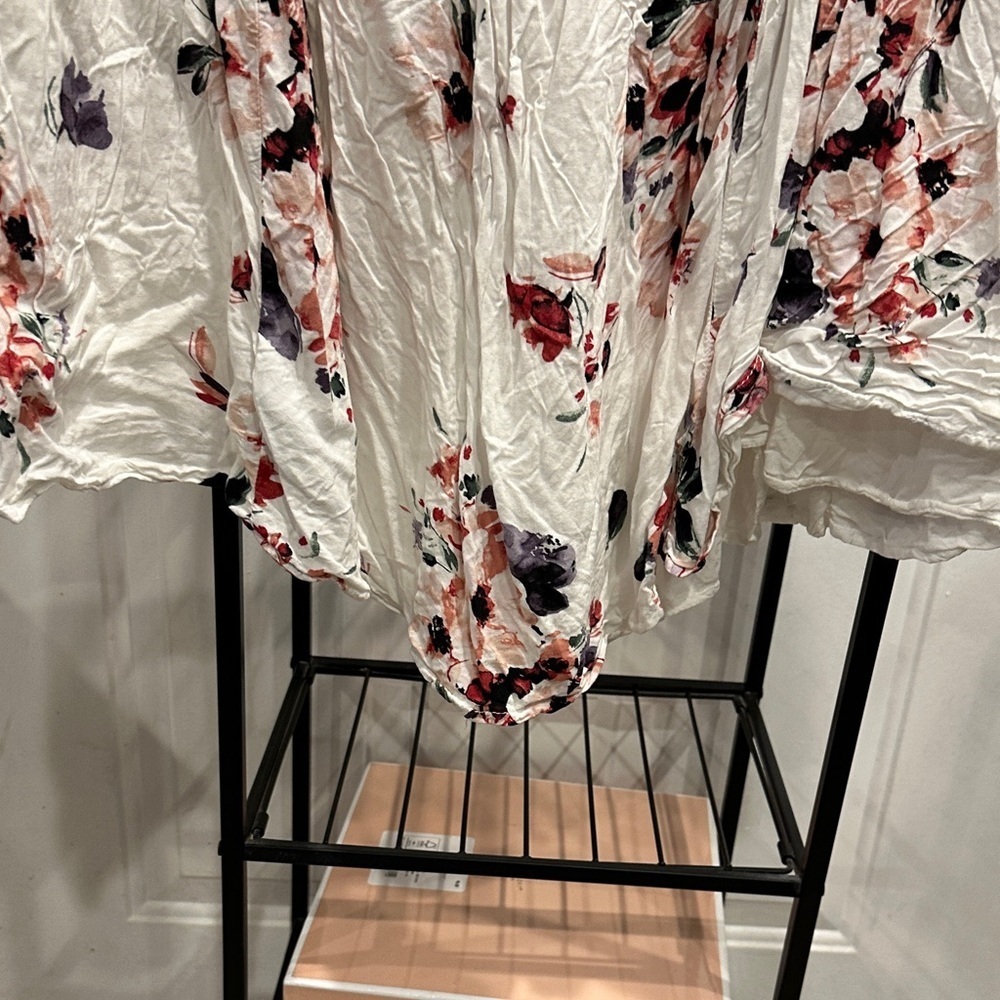 Torrid Floral Off-Shoulder Women's Top - Picture 8 of 10